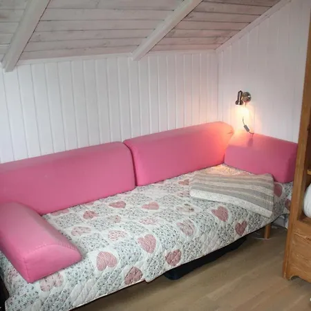 Awesome In With 3 Bedrooms Holiday home