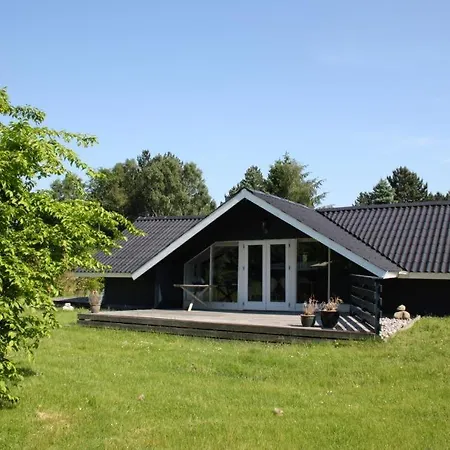 Awesome In With 3 Bedrooms