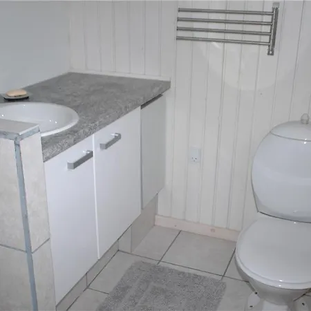 Awesome In With 3 Bedrooms *