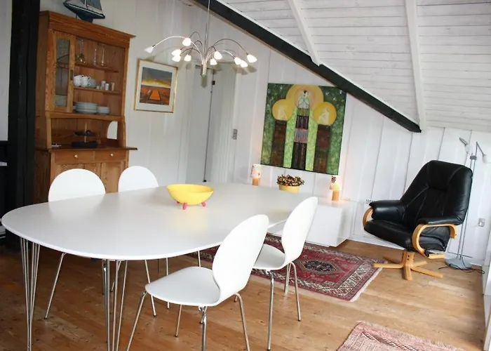 Awesome In With 3 Bedrooms Semesterbostad